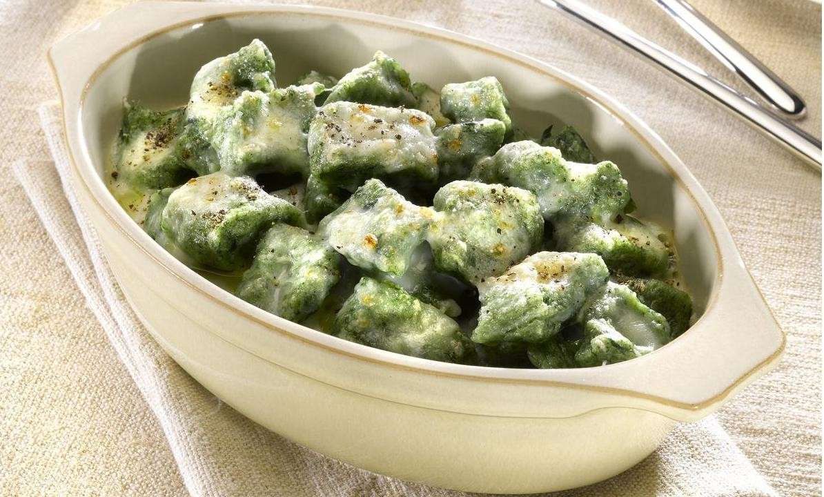 Piatto gnocchi di spinaci e ricotta