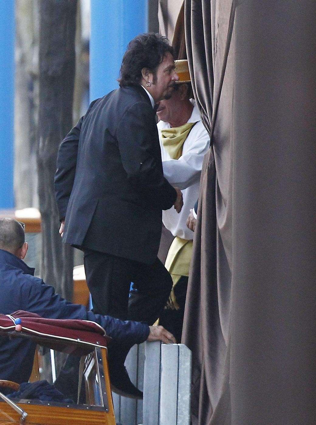 Steve Lukather arriva all'Aman hotel