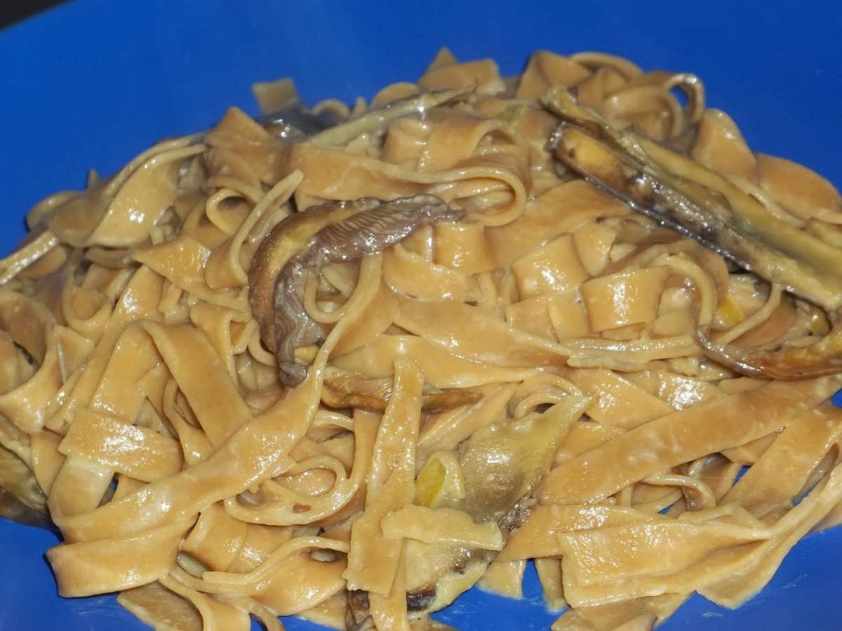 Tagliolini con ovuli e porcini