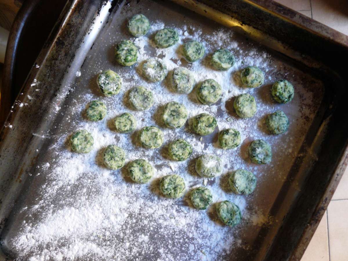 Teglia di gnocchi di spinaci