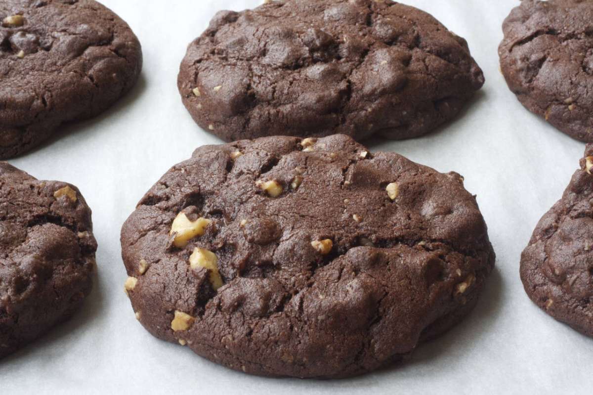 Biscotti al doppio cioccolato e nocciole