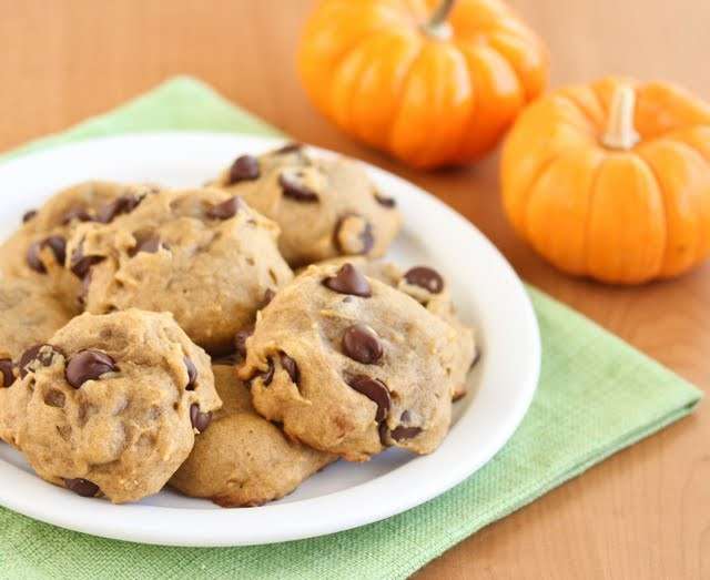 Biscotti alla zucca con gocce di cioccolato