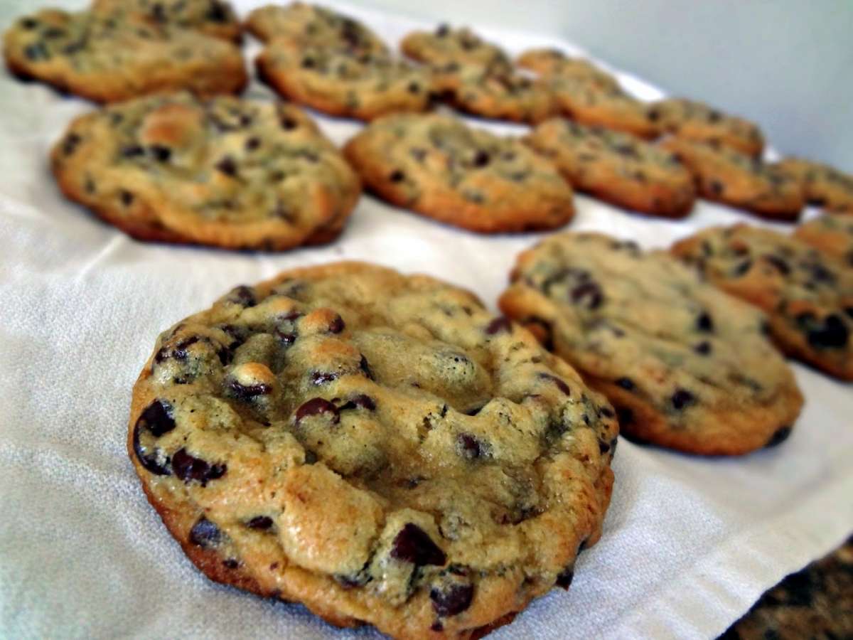 Biscotti con gocce di cioccolato fondente