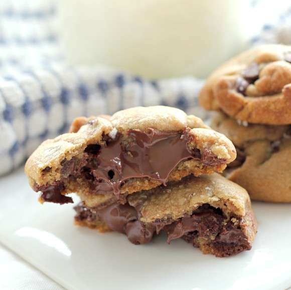 Biscotti con Nutella e gocce di cioccolato