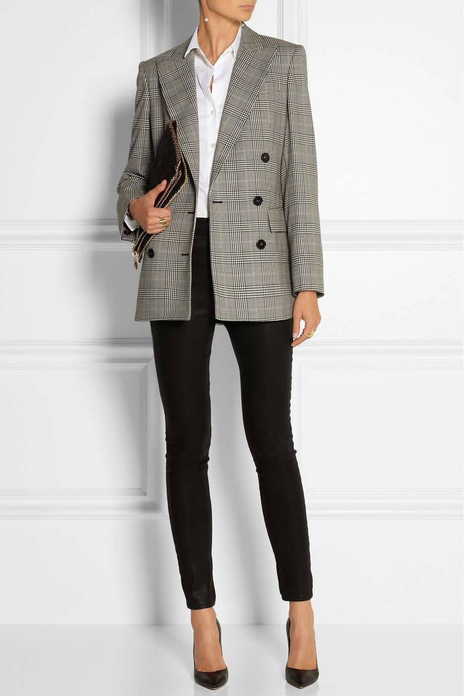 Blazer gessato e pantaloni neri