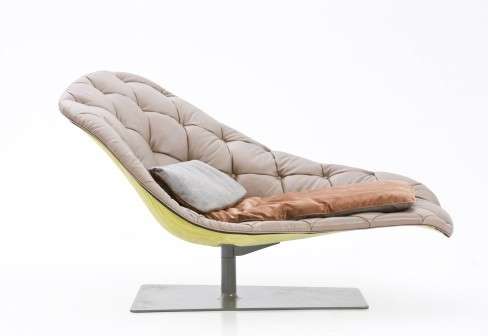 Chaise longue avvolgente