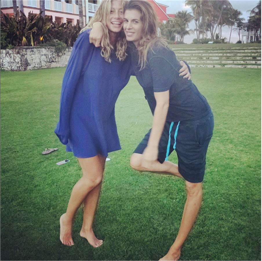 Elisabetta Canalis e Maddalena Corvaglia in vacanza alle Bahamas