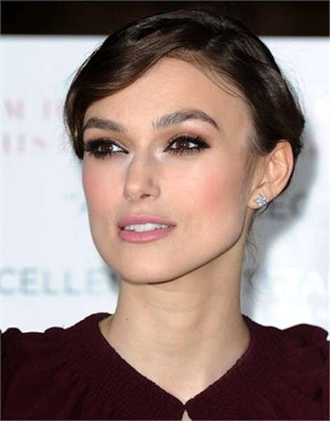 Keira Knightley, capelli castano scuro