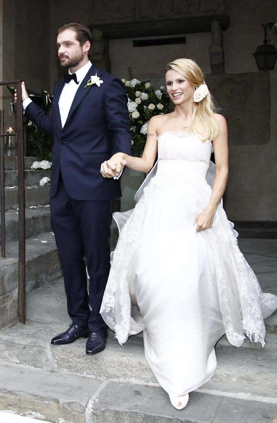 Michelle Hunziker e Tomaso Trussardi mano nella mano