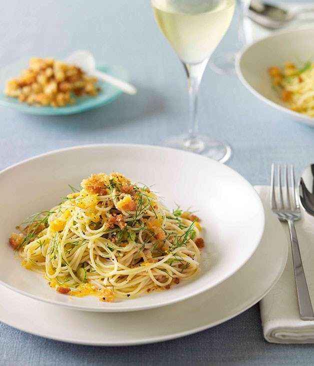 Spaghetti con finocchi e bottarga