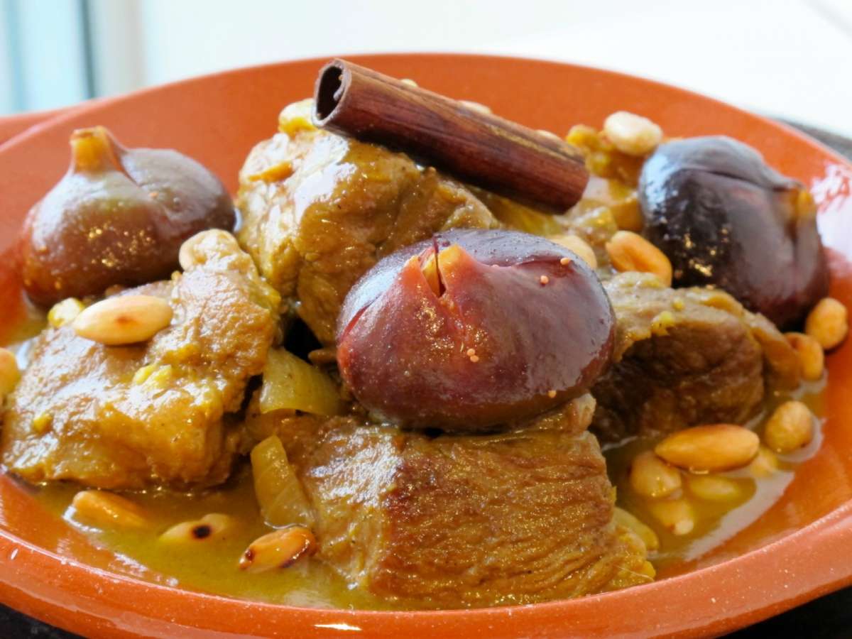 Tajine di agnello e prugne