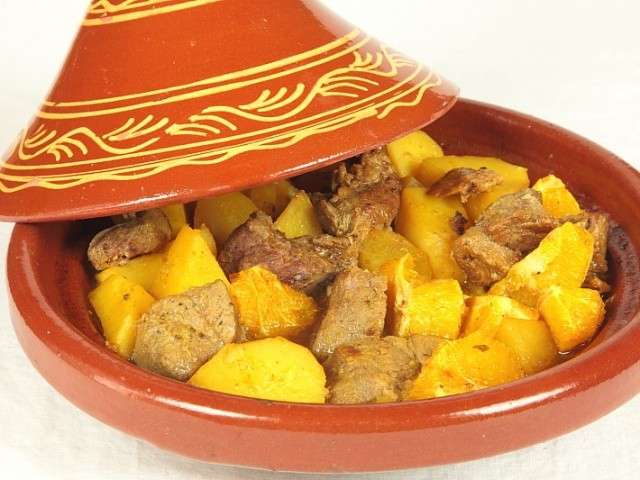 Tajine di montone con patate e arance