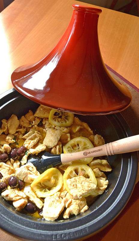 Tajine di pollo aromatizzato al limone