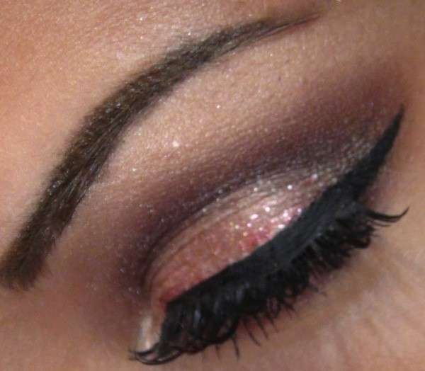 Trucco arabo con eyeliner