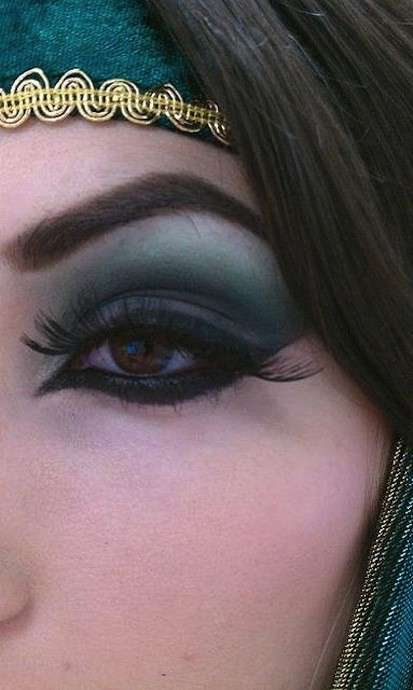 Trucco occhi arabo verde e grigio