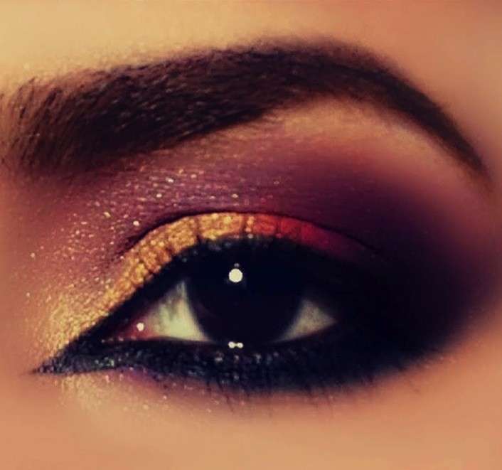 Trucco occhi arabo viola e arancio