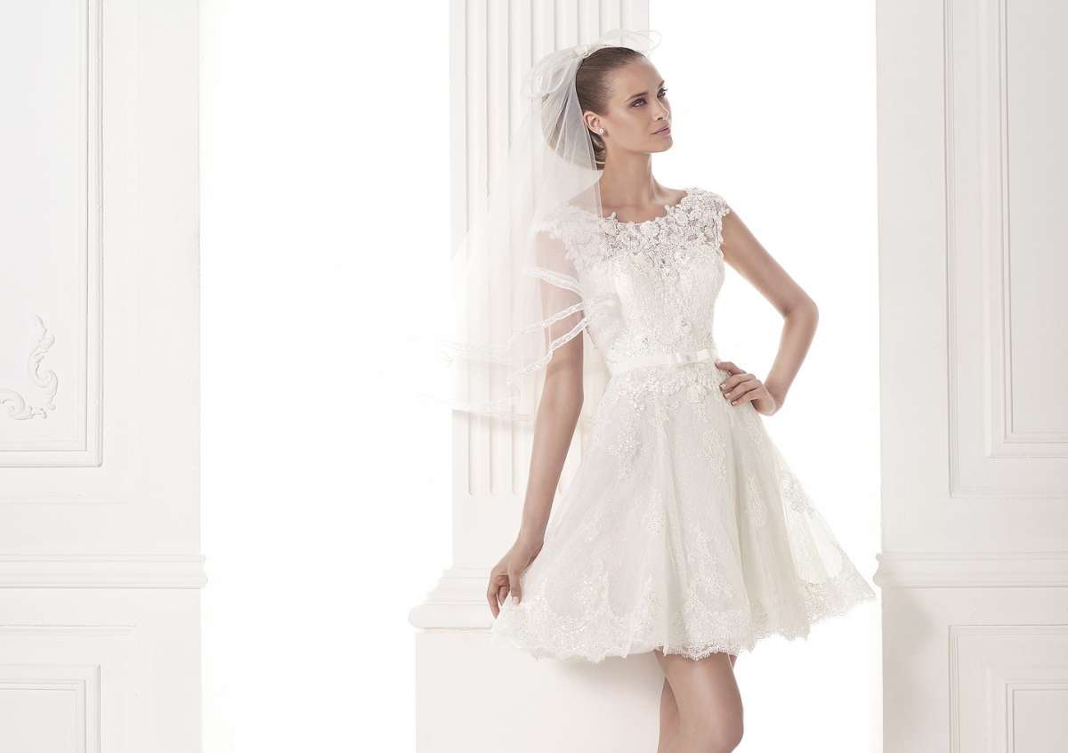 Abito da sposa corto Pronovias