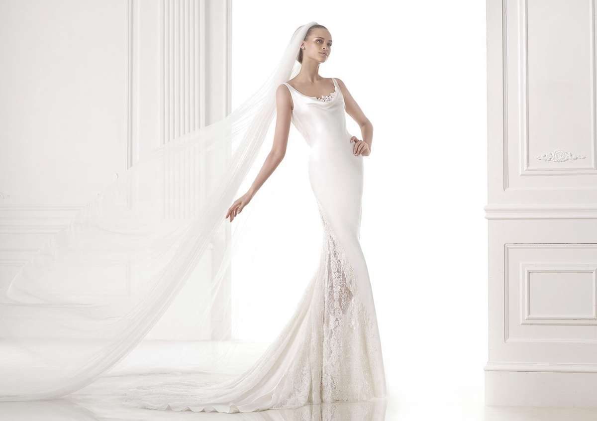 Abito minimal scivolato Pronovias