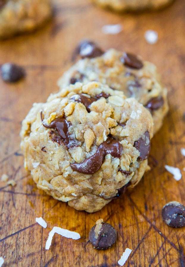 Biscotti con gocce di cioccolato senza zucchero