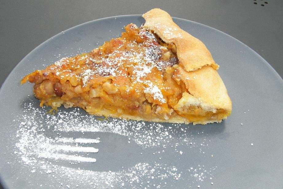 Crostata di cachi e frutta secca