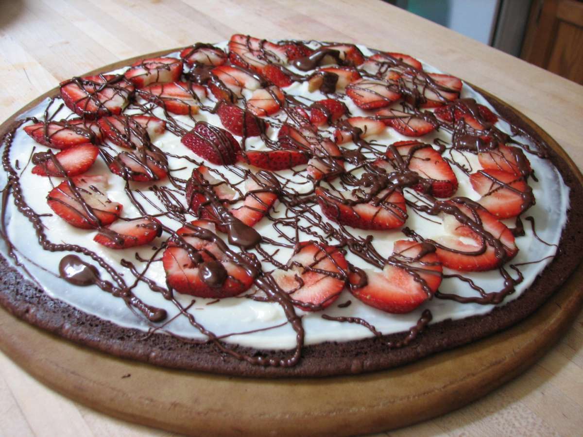 Pizza al cioccolato e fragole