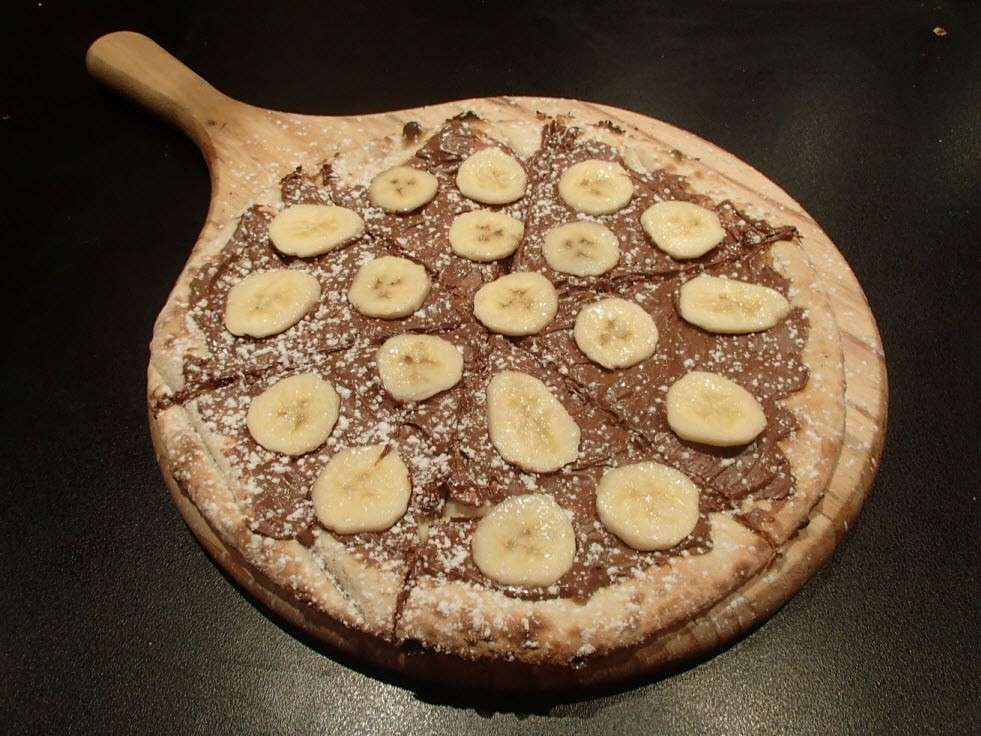 Pizza con Nutella e banane