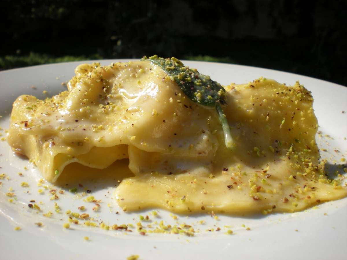 Ravioli di zucca e gorgonzola