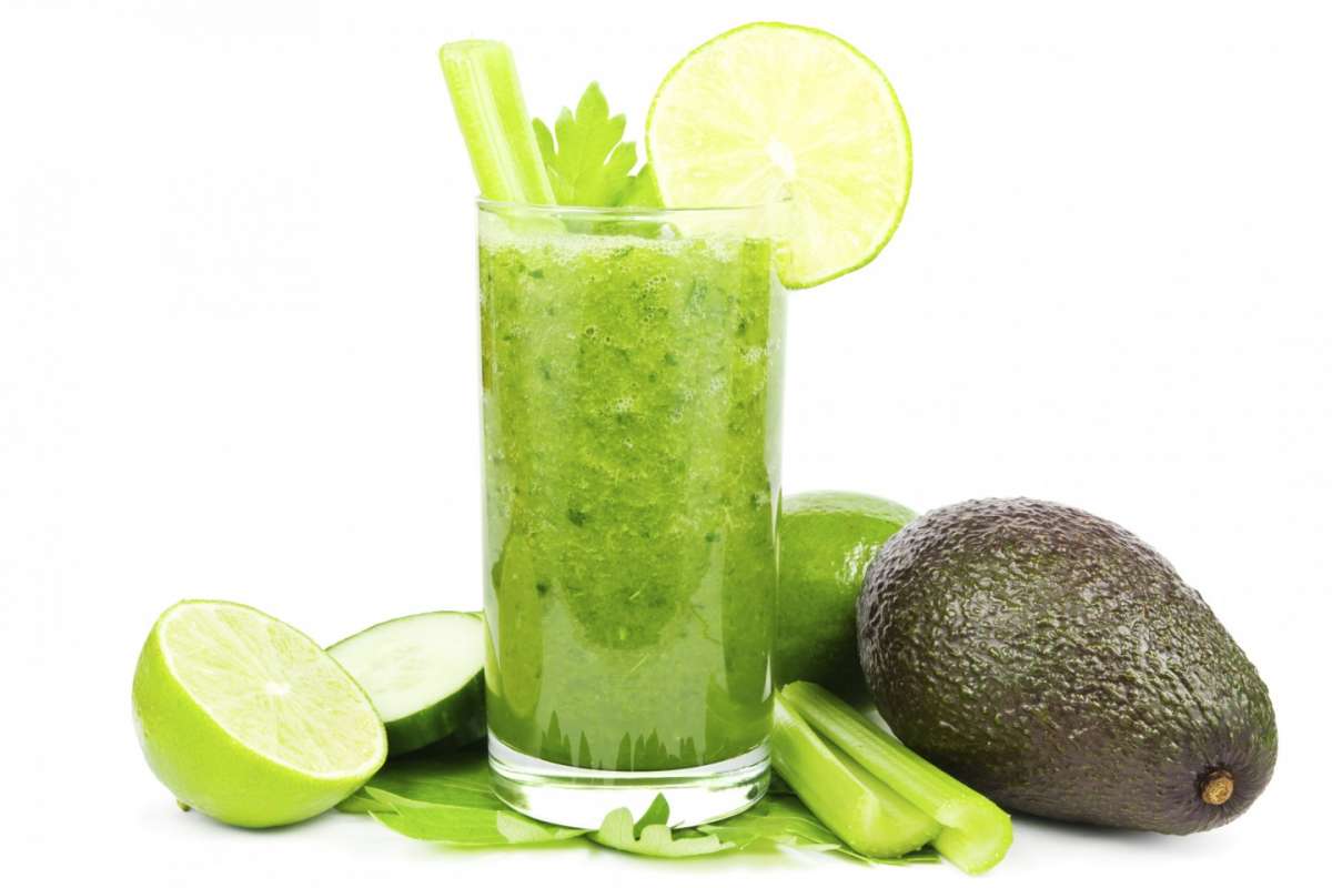 Smoothie con avocado e lime