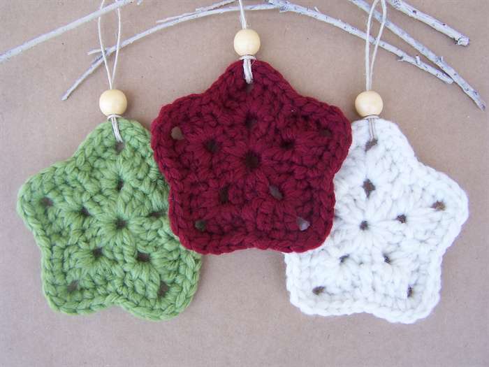 Stelle colorate crochet da appendere