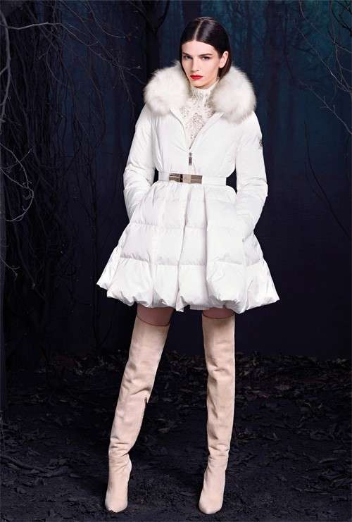 Cappotto bianco con pellicciotto