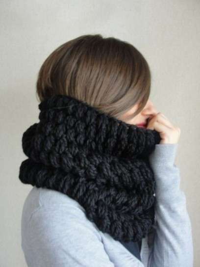 Collo nero in lana