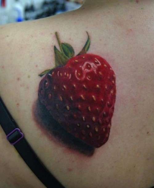 Fragola tatuaggio 3D