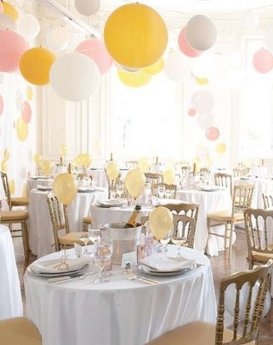 Palloncini colorati per la sala da pranzo