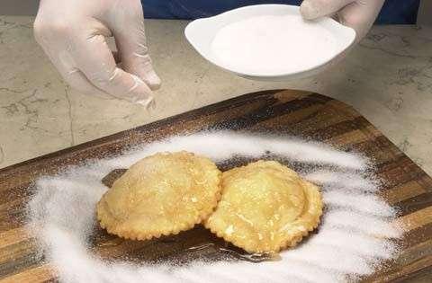 Seadas con zucchero a velo