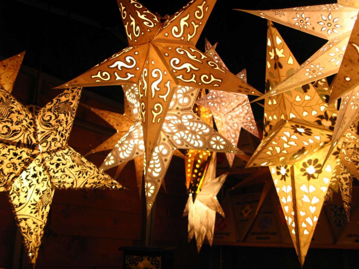 Stelle di Natale traforate