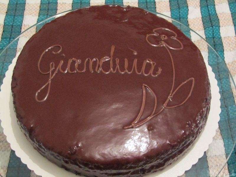 Torta decorata con scritta