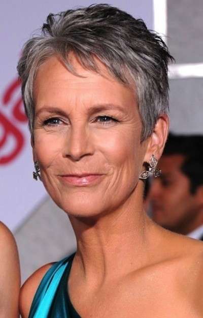 Capelli corti alla maschietta per Jamie Lee Curtis