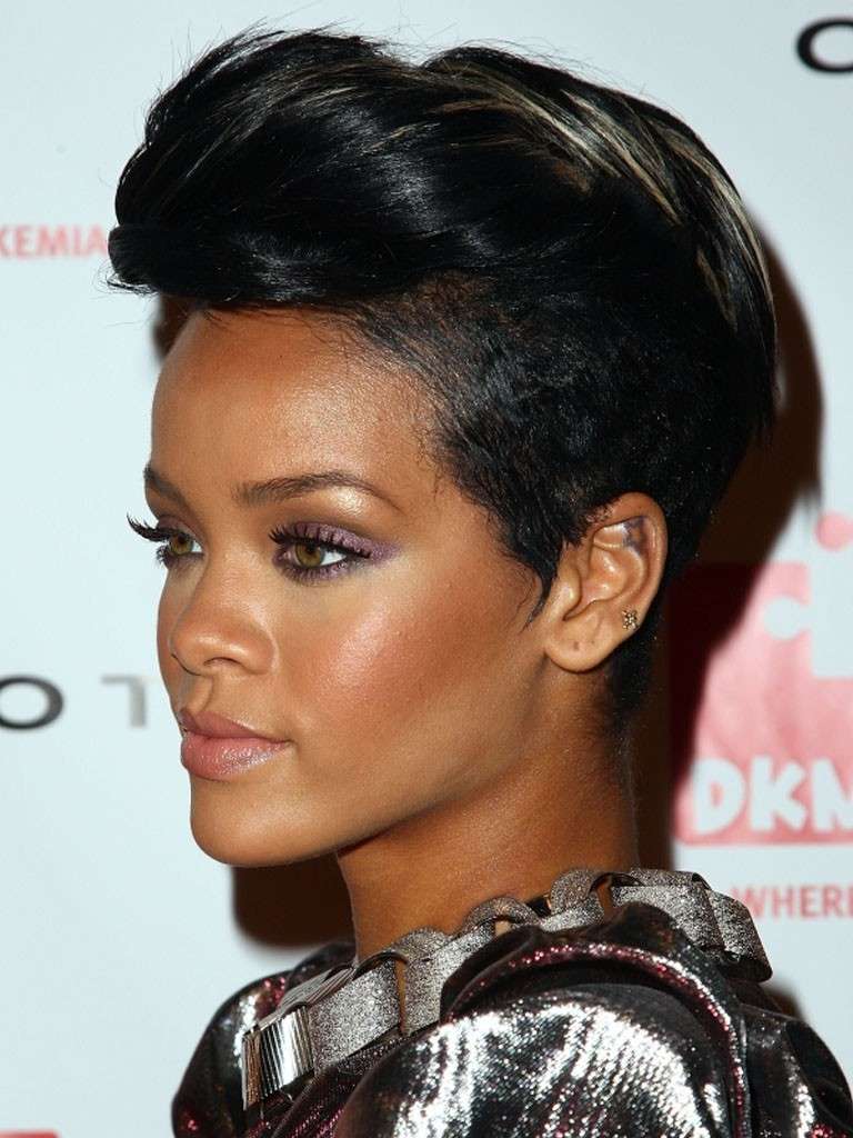Capelli corti di Rihanna