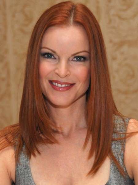 Capelli scalati e lisci per Marcia Cross