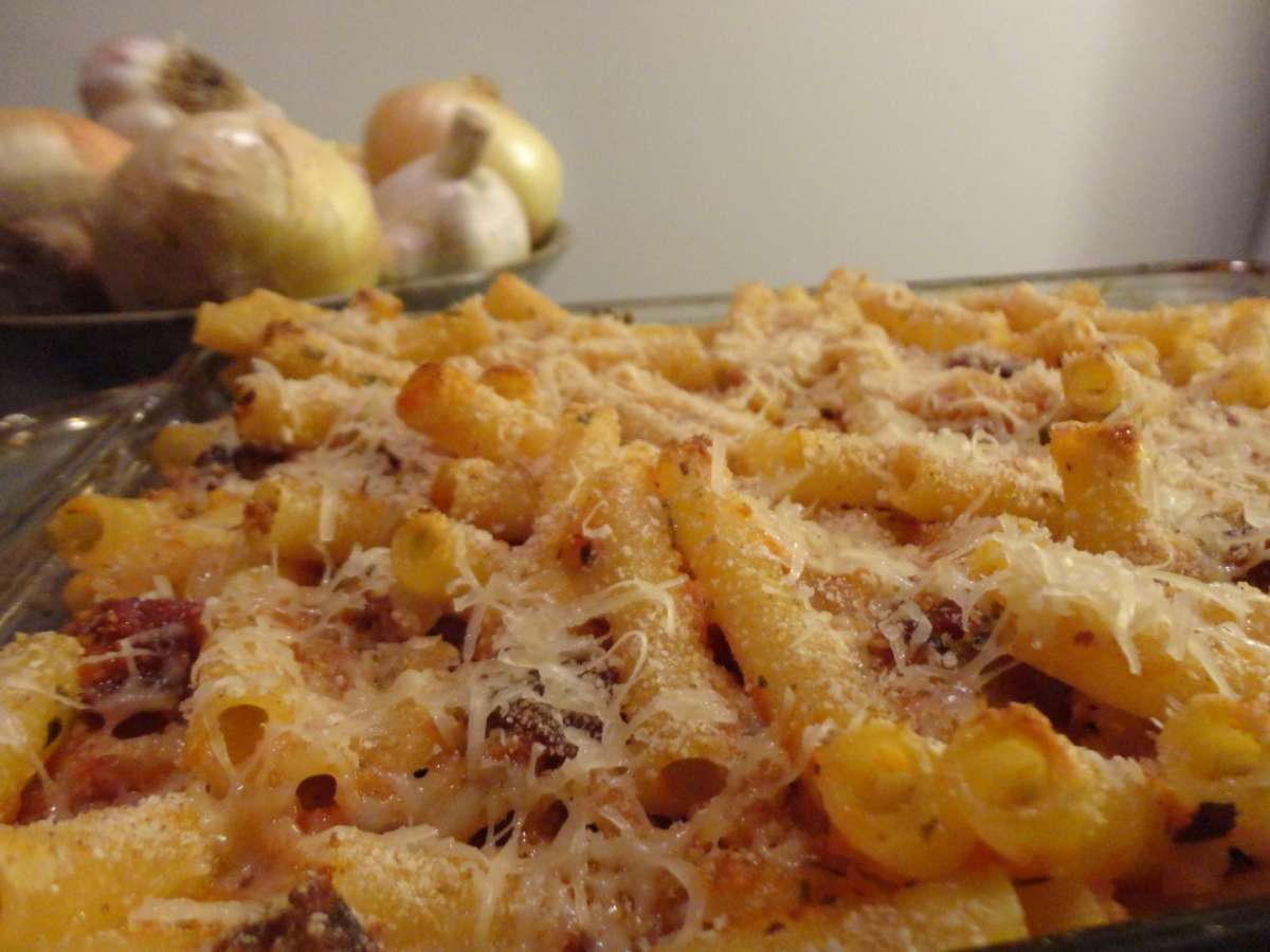 Penne con pancetta gratinate