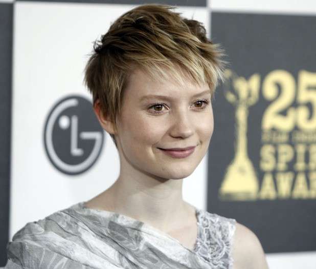 Pixie cut di Mia Wasikowska