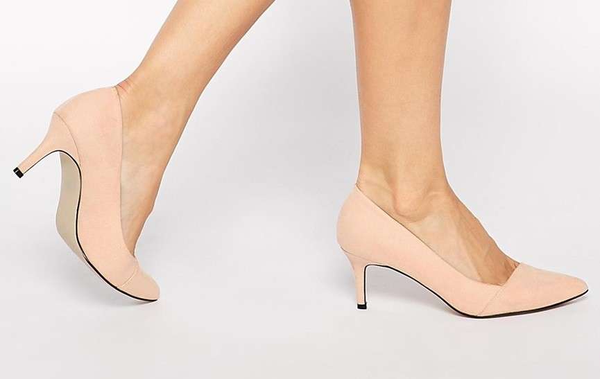 Pumps a punta Asos