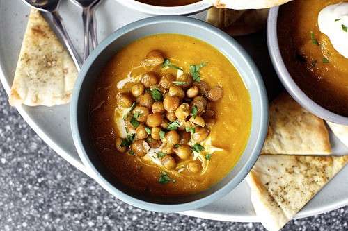 Zuppa di ceci con curry