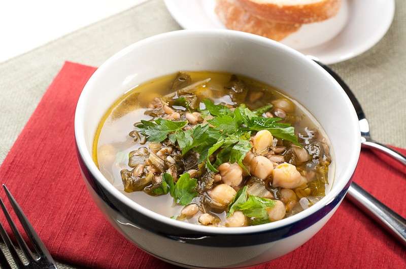 Zuppa di ceci e farro