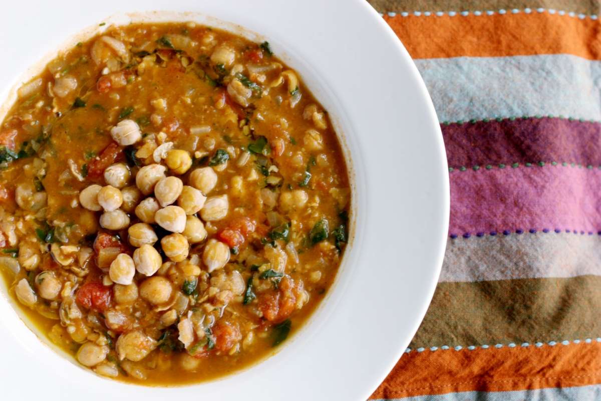 Zuppa di ceci e verdure