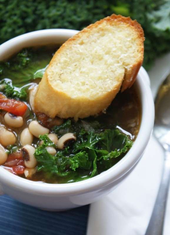 Zuppa di fagioli e spinaci