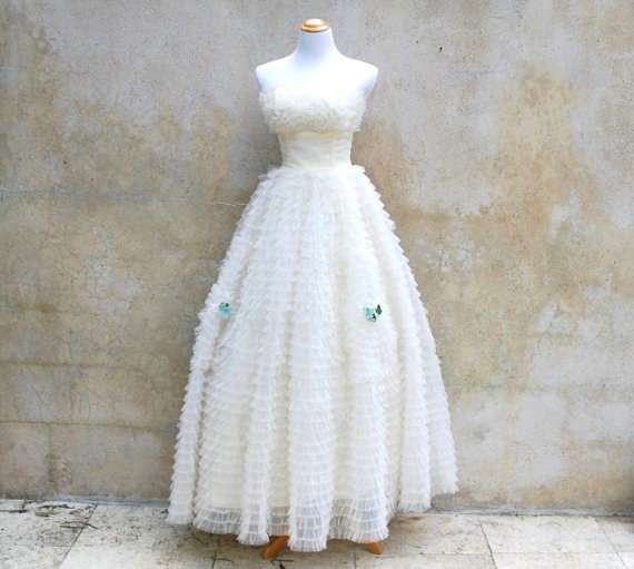 Abito da sposa con rouches