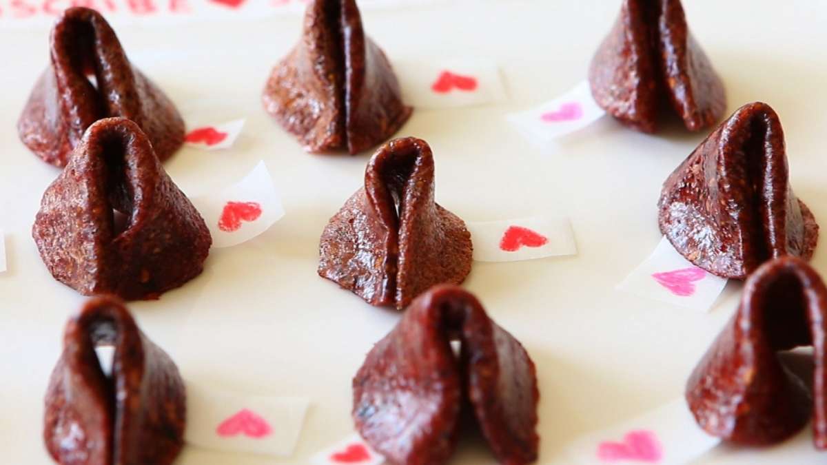 Biscotti della fortuna al cioccolato