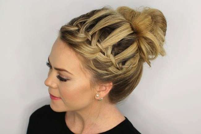 Chignon spettinato con treccia a cascata