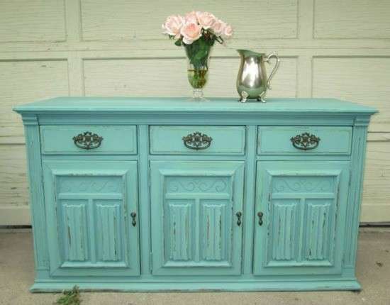 Credenza azzurra invecchiata